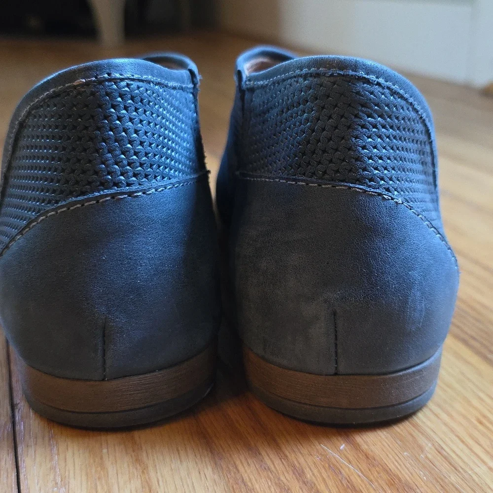 Bueno Blue Leather Sandals with Asymmetric, Open-Toe Design - Picture 8 of 8